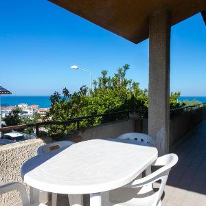 Marcelli quadrilocale con terrazzo vista mare - M117