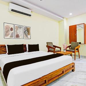 Super OYO Townhouse Dwarakanagar Near Gurudwara