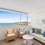 Wake Up to the Ocean: 1-Bed with Pool & Views
