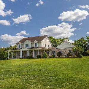 Luxury 15 acre Estate in Historic Purcellville Virginia