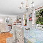 Woods Edge: Walk to Red River Beach Pet Friendly Harwich Port