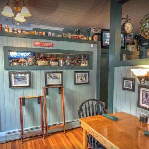 Drydock Cafe & Inn