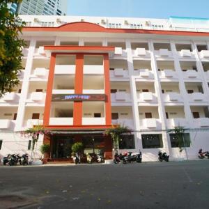 Hotel Happy Here