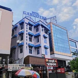Super Collection O Sixmile Guwahati Formerly Hotel Gangotri