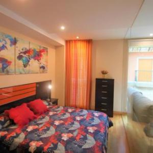 Modern CasaTuris Apartment with Castle Views A131