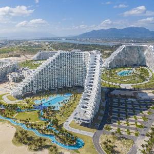 The Arena Cam Ranh Ocean View - Resort