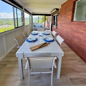 Maison Charmante avec Vue Mer à Les Trois-Îlets