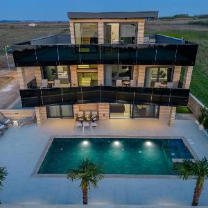 Seaside luxury villa with a swimming pool Privlaka Zadar - 23518