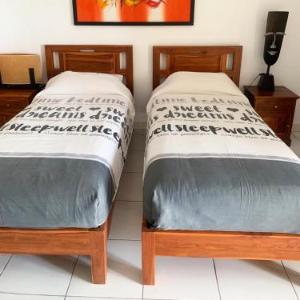 L'ORANGE BUDGET ROOM