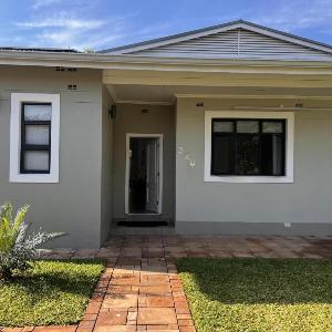 Victoria Falls Villa - 2274