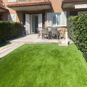 Sirmione - Independent House with Garden