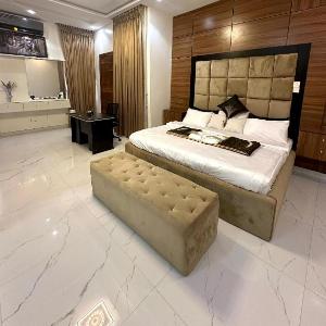 Elite Unseen Suites - Luxury 5-Bedroom Villa Lekki