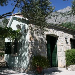 Holiday house with a parking space Makarska - 6770
