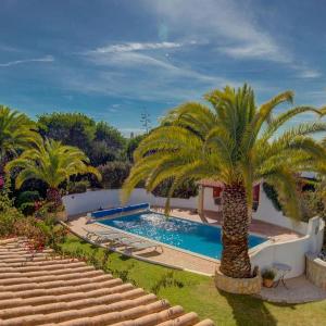 Villa Barlavento - Stunning 4-Bedroom Villa with Tennis Court