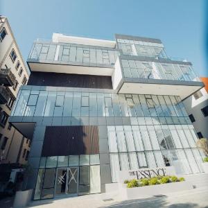 Essence 1 BDRM Luxury Apt