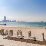 GLOBALSTAY Luxury Azizi Mina Beachfront Apartments