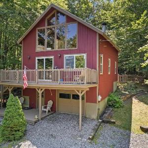 UNUSUAL LATITUDE LIMIT 7 cottage