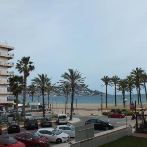 Hermoso apartamento de 3 habitaciones en Roses con piscina y jardín acceso a la playa - ES-204-59