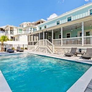 Pool 30A Fire Table Gourmet Kitchen Luxury