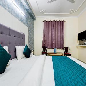 Hotel Mayank Plaza-Near IGI Airport Terminal-3