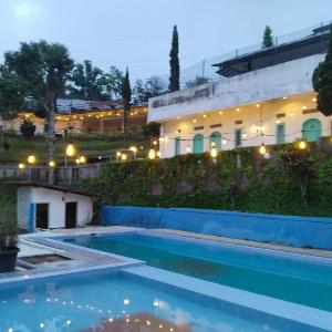 villa sky valley puncak