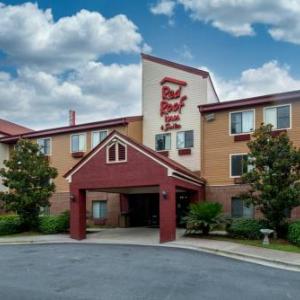 Red Roof Inn & Suites Savannah Airport