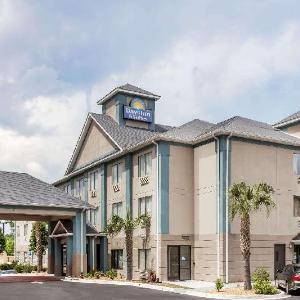 Days Inn by Wyndham Jesup