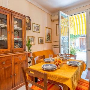 Casina La Torretta - By The Walls