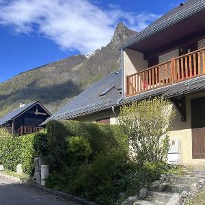 Charmant chalet 4 pers. à Cauterets avec parking - FR-1-812-113
