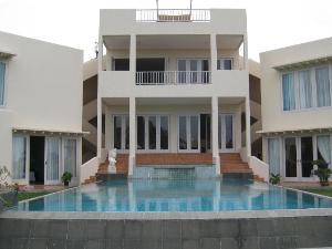 Blue Whale Sanctuary Hotel, Anyer