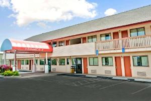 Days Inn by Wyndham Independence, Independence