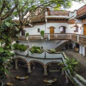 Hotels near Jardines de México - Hotel los Arcos