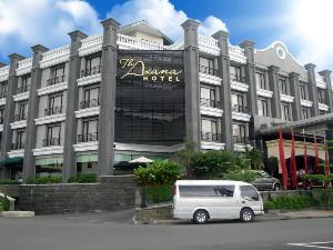 The Axana Hotel, Padang