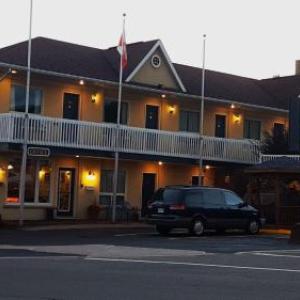 Huntsville Hotels Deals At The 1 Hotel In On Canada Rainbow Inn