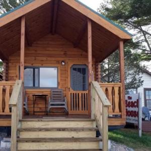 Beach House Lakeside Cottages