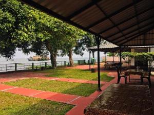 Illikkalam Lakeside Cottages, Kottayam