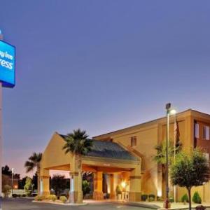 Hotels near Las Vegas Motor Speedway - Holiday Inn Express Las Vegas-Nellis