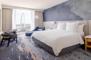 Four Seasons St. Louis, Saint Louis