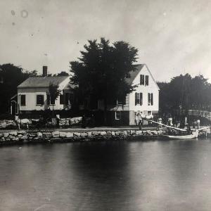 Mystic Riverfront Captain's Home