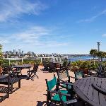 Delightful Darling Point Studio w Stunning Rooftop