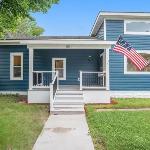 Upscale luxury home just a few blocks from beach Michigan
