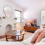 Stylish Art Deco 2 Bed Apt in Edgecliff Sydney
