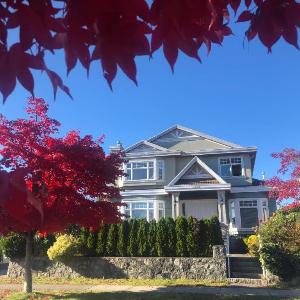 7 Bedrooms in the Heart of Vancouver
