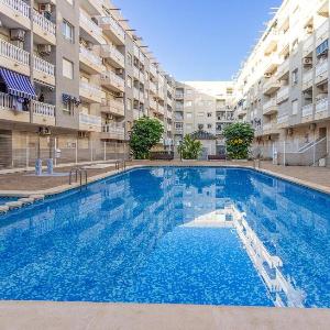 Beach Front Apartment In Torrevieja With Wifi