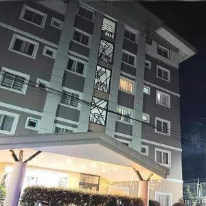 KrystalClaine Homestay-Burnham Hill Condo Baguio