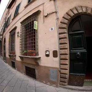 La Colonna Historic Centre