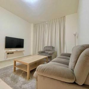 OYO HOME 1401 1 Br With Spacious Rooms View Towards Airport
