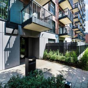 Nowoczesny Apartament z Klimatyzacją i Parkingiem by Renters Prestige