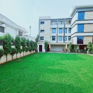 Sanskriti Hotel