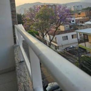 Apartamento con balcón fresco